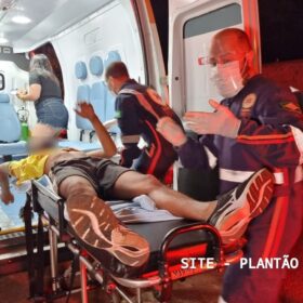 Namorado é agredido com barra de ferro, após briga de casal em Sarandi Foto 1 Fotos de Namorado é agredido com barra de ferro, após briga de casal em Sarandi