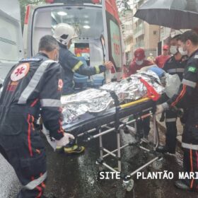 Fotos de Uma mulher morreu e três pessoas foram intubadas após incêndio em pensionato em Maringá