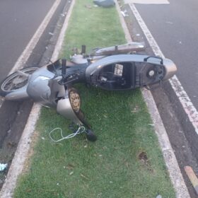 Fotos de Casal é atropelado por motociclista que transitava na faixa exclusiva de ônibus em Maringá
