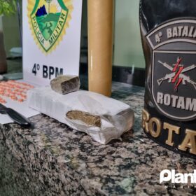 Fotos de Casal é preso pela Rotam com drogas em Sarandi
