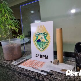 Fotos de Casal é preso pela Rotam com drogas em Sarandi