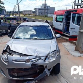 Fotos de Casal fica ferido após colisão seguida de capotamento em Maringá