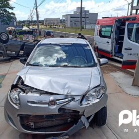 Fotos de Casal fica ferido após colisão seguida de capotamento em Maringá