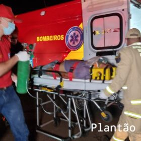 Fotos de Dois carros capotam após colisão e deixa sete pessoas feridas em Maringá