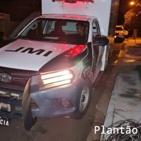 Fotos de Eletricista é executado com cinco tiros na frente da casa onde morava em Maringá
