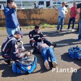 Fotos de Engavetamento envolvendo quatro veículos deixa moça ferida em Maringá