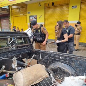 Fotos de Homem de 51 anos é encontrado morto dentro de carro em Maringá 