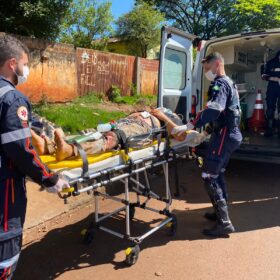 Fotos de Homem é socorrido em estado grave após levar facadas em Paiçandu