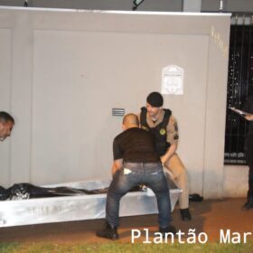 Fotos de Homem é surpreendido por dois criminosos e é morto com tiros na cabeça em Maringá