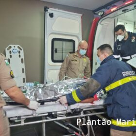 Fotos de Motorista sofre ferimentos graves após bater carro contra árvore em Maringá