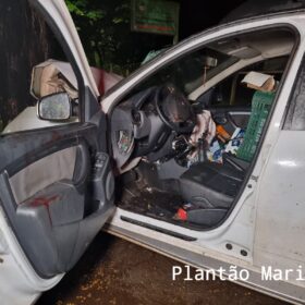 Fotos de Motorista sofre ferimentos graves após bater carro contra árvore em Maringá