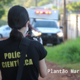 Fotos de Mulher é morta pelo marido na frente da filha de 6 anos em Sarandi