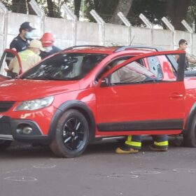 Fotos de Rapaz é perseguido por dupla em moto e executado a tiros
