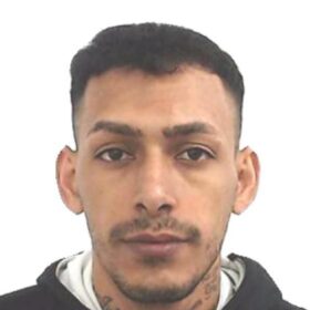 Fotos de Vídeo mostra criminoso que morreu em confronto com a PM de Maringá, ostentando arma de fogo