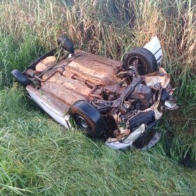 Fotos de Câmera registra capotamento na rodovia BR-376 entre Sarandi e Marialva