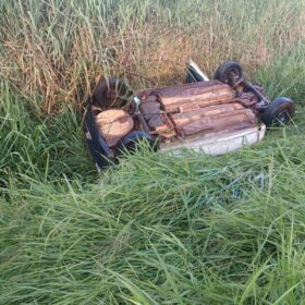 Fotos de Câmera registra capotamento na rodovia BR-376 entre Sarandi e Marialva