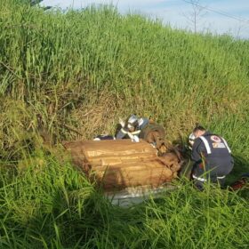 Fotos de Câmera registra capotamento na rodovia BR-376 entre Sarandi e Marialva