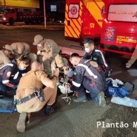 Fotos de Homem atropelado em cima da faixa de pedestres em Maringá, morre no hospital