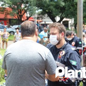 Fotos de Colisão envolvendo carro e moto deixa um homem morto e uma mulher ferida em Maringá 