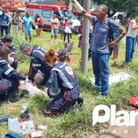 Fotos de Colisão envolvendo carro e moto deixa um homem morto e uma mulher ferida em Maringá 