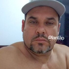 Fotos de Colisão envolvendo carro e moto deixa um homem morto e uma mulher ferida em Maringá 