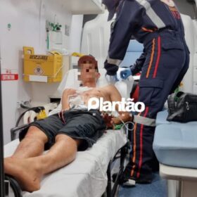 Fotos de Homem com mandado de prisão em aberto é esfaqueado pela esposa em Sarandi