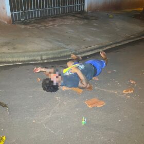 Fotos de Homem suspeito de estupro é espancado por populares em Paiçandu