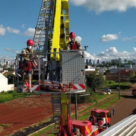 Fotos de Identificado instalador de painéis solares que morreu eletrocutado em Maringá