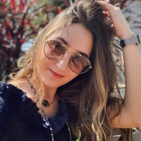 Fotos de Jovem que cursava medicina em Maringá, morre após colisão frontal com caminhão na Bahia