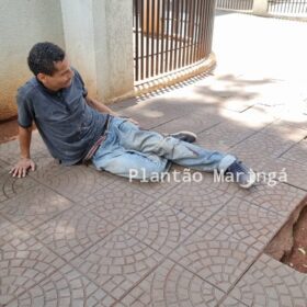 Fotos de Morador em situação de rua é esfaqueado e disse ter sido vítima de roubo em Maringá