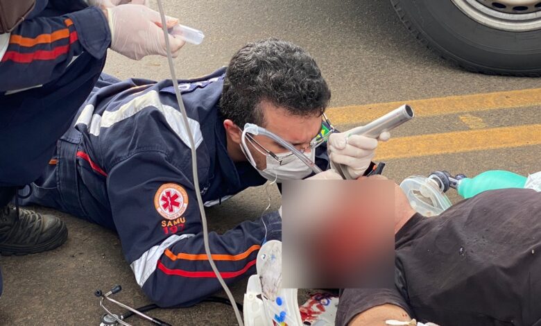 Fotos de Motociclista é intubado após grave acidente nesta segunda-feira