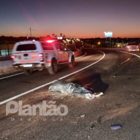 Fotos de Identificado motociclista que morreu após cair no Contorno Norte e ser atropelado por carro em Maringá