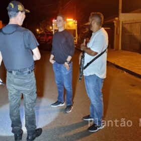 Fotos de Polícia identifica e busca por principal suspeito de atirar três vezes contra cabeça de mulher em Sarandi