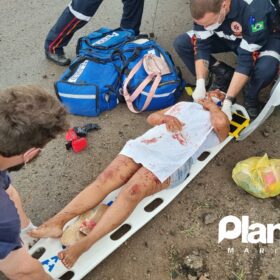 Fotos de Mulher fica ferida após capotamento no Contorno Sul de Maringá