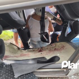 Fotos de Mulher fica ferida após capotamento no Contorno Sul de Maringá