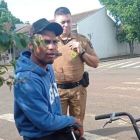 Fotos de No dia que deixou a prisão homem é executado com 15 tiros  