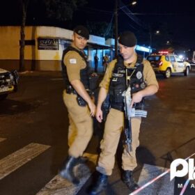 Fotos de No dia que deixou a prisão homem é executado com 15 tiros  