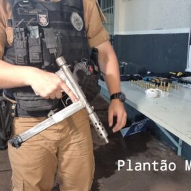 Fotos de Pai e filho são presos com duas submetralhadoras em Maringá