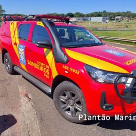 Fotos de Pai e o filho de 8 anos ficam feridos após carreta tombar no Contorno Norte, em Maringá 