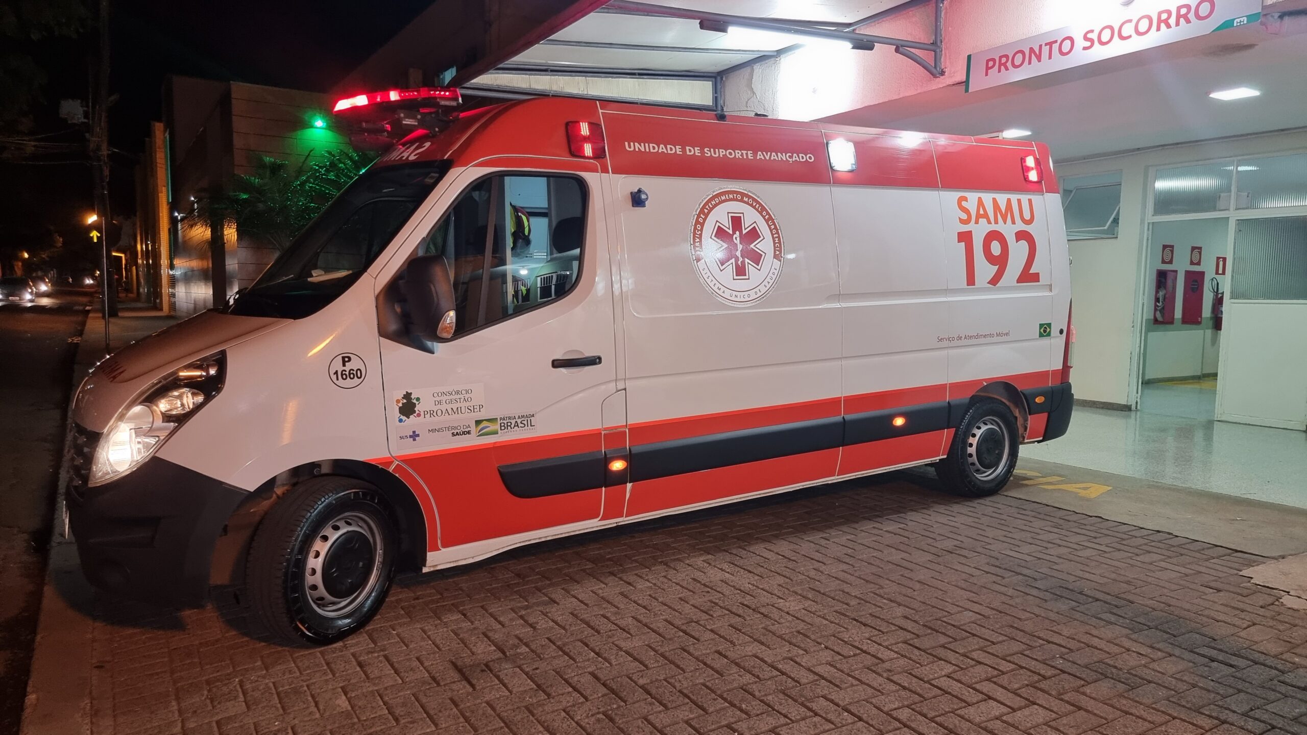 Fotos de Pais são suspeitos de agredir bebê de 47 dias, a criança está na UTI do Hospital Metropolitano