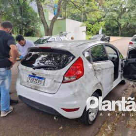 Fotos de Câmera registra policial federal atirando contra veículo de uma quadrilha em Maringá