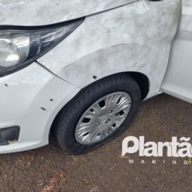 Fotos de Câmera registra policial federal atirando contra veículo de uma quadrilha em Maringá