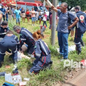 Um homem morreu e uma mulher foi reanimada após um grave acidente em Maringá Foto 1 Fotos de Um homem morreu e uma mulher foi reanimada após um grave acidente em Maringá
