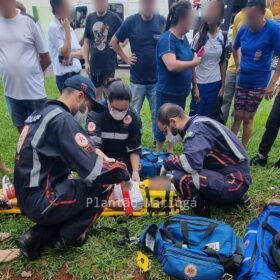 Câmera registra menino de 10 anos sendo atropelado após descer de ônibus em Maringá  Foto 1 Fotos de Câmera registra menino de 10 anos sendo atropelado após descer de ônibus em Maringá