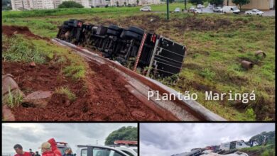 Fotos de Carreta tomba na alça de acesso do viaduto da PR-323 com a PR-317, em Maringá