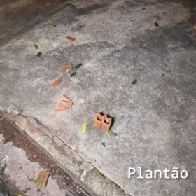 Fotos de Homem é morto na frente da mãe após briga de vizinhos em Sarandi