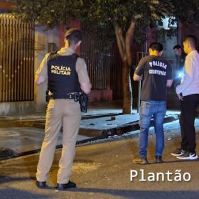 Fotos de Homem é morto na frente da mãe após briga de vizinhos em Sarandi