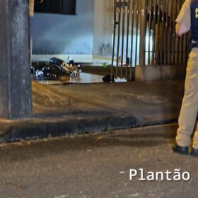 Fotos de Homem é morto na frente da mãe após briga de vizinhos em Sarandi