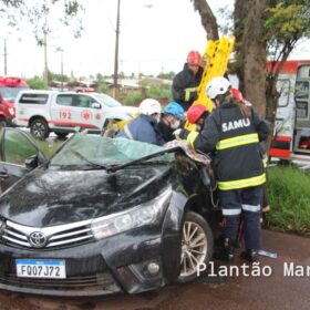 Fotos de Homem é resgatado das ferragens após carro capotar entre Sarandi e Marialva