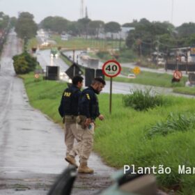 Fotos de Homem é resgatado das ferragens após carro capotar entre Sarandi e Marialva